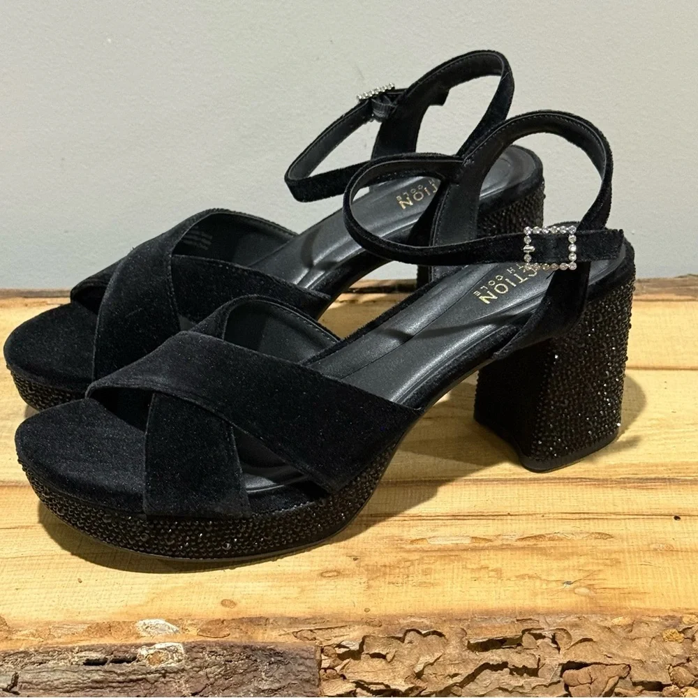 Kenneth Cole Reaction brand new